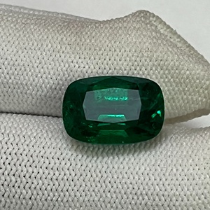 ธรรมชาติที่ไม่ได้รับการรักษารูปทรงเบาะแซมเบียมรกตหลวมขนาดใหญ่13.05 Cts อัญมณีคุณภาพดีโดย Sadiya International - Product Image 3