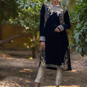 --NEWLY--STUNNING--EMBROIDERY WITH CRYSTAL GLASS BEADS,STONE,DABKA WORK ON VELVET KAMEEZ, PANT for Party-WEAR & WEDDING@ 2021 - Product Image 1