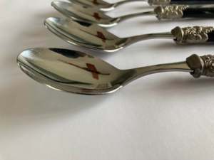 Cuillère de mariage élégante en acier inoxydable à manche noir de l'Inde Ensemble d'ustensiles de cuisine parfaits pour les restaurants et les hôtels - Product Image 4