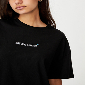 T-shirt col rond style nouveau avec de belles impressions et des mots, 100% coton, pour femmes - Product Image 5