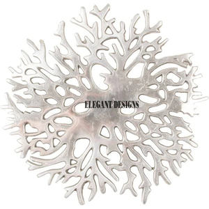 Flower Design Metal <b>Trivet</b> Gold Color Best Quality Vintage Affordable Metal <b>Trivet</b> Hotel and Restaurant Ware Fancy Metal <b>Trivet</b> - Product Image 3