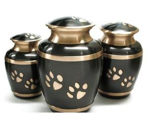 Nueva urna de cremación negra clásica para proveedores de funerales de cenizas con pequeño Pie de perro dorado Urna de tendencia de lujo con base india - Product Image 1