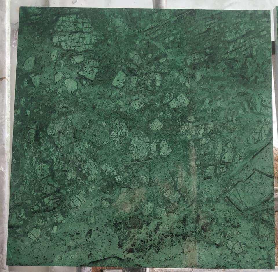 สีเขียว