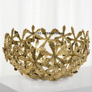 Ensemble de 2 bols en métal aluminium plaqué argent de forme ronde unique pour servir des fruits et des snacks Bol décoratif pour la maison - Product Image 6
