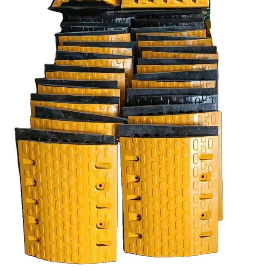 Сверхмощный светоотражающий резиновый лежачий полицейский 1000*380*50 мм резиновые бугорки волнистых линий резиновая дорожная рампа