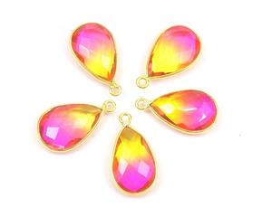 Conector de bisel facetado de fianza única, piedra preciosa de cuarzo múltiple, forma de pera, componente de fabricación de joyas de plata esterlina chapada en oro - Product Image 1