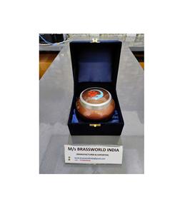 Main aluminium odyssey peint à la main pet crémation urne fournitures funéraires Brassworld Inde - Product Image 1