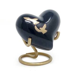 Flying Doves โกศหัวใจขนาดเล็กสีดำ,โกศสำหรับขี้เถ้าสำหรับอุปกรณ์งานศพโกศเผาทองเหลือง - Product Image 3
