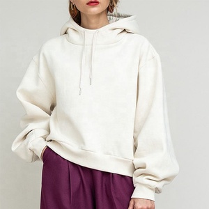 Sudadera con capucha recortada con cordón para mujer con logotipo personalizado Jersey deportivo de gran tamaño ajustado de talla grande para mujer - Product Image 4