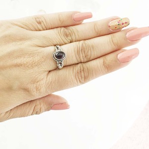 Petite bague délicate conception délicate grenat naturel pierre précieuse haute qualité pur 925 en argent Sterling lunette réglage usine en gros - Product Image 4