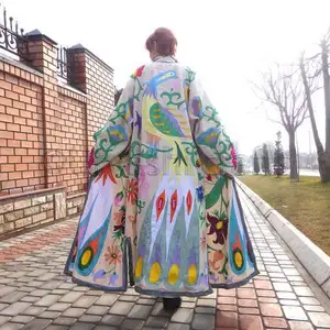 波西米亚情人引人注目的多色刺绣suzani夹克配泰式装饰经典复古免费规模溢价吉普赛外套