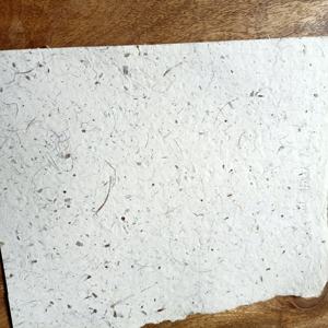 Juego de Papelería de Papel Reciclado Ecológico Hecho a Mano por Conifer para Escribir Cartas - Product Image 3