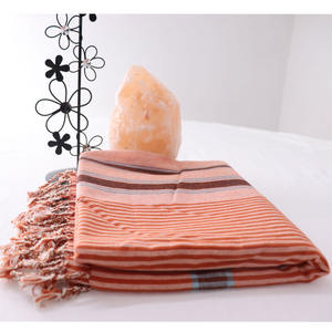 Toallas turcas Kikoy, elegante, moderno, 100% algodón, diseño a rayas con borlas, toalla de playa turca súper seca en Stock - Product Image 5