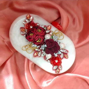 Bolso de mano de resina para mujer, superventas, con adorno de Metal y piedra, cubierta de bordado de lujo, cierre, forro de cuero - Product Image 1