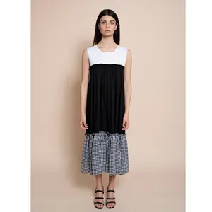 Vestido largo de la mejor calidad italiana, cuello redondo, sin mangas, doble volante, rizado, cada uno en un color diferente, para usar todo el día. - Product Image 1