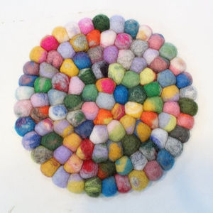 Lot de 3 tapis de table en feutre écologique faits à la main 20 CM tampons chauffants de cuisine en laine ronde multicolore Dessous de plat décoratifs - Product Image 1