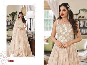 Lorie — robe de mariée longue en dentelle à quatre côtés, tenue de mariage tendance avec bas style sanion et dentelle sur les quatre côtés, bon marché en inde, nouvelle collection - Product Image 2