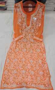 Robe Anarkali en mousseline de soie 100% coton avec broderie florale lourde col rond longueur cheville-respirant et écologique - Product Image 4