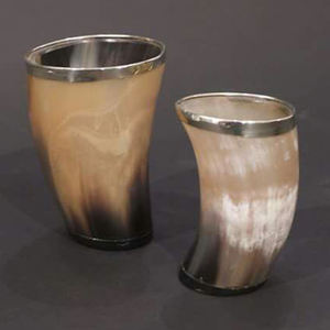 แก้วเบียร์แตรออกแบบได้ตามต้องการแก้วดื่มแตรบนโต๊ะแก้วน้ำสำหรับห้องครัวและบาร์เบียร์ขายดีแก้วไวน์2024 - Product Image 4