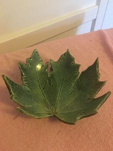 Bandeja para servir comida de mesa con diseño de hoja de color dorado, plato de aluminio, vajilla, bandeja para servir a precio mayorista - Product Image 5