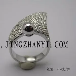 Jingzhanyiジュエリーファクトリーデザインと製造タヒチアンブラックパールジュエリーシーパールパールリングシルバービーズリング
