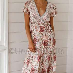 ชุดเดรสยาวสไตล์วินเทจแขนสั้นคุณภาพสูงสำหรับผู้หญิงขายส่ง - Product Image 1