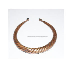 Collar llamativo con pechera para mujer, gargantilla de cobre antiguo, joyería - Product Image 1