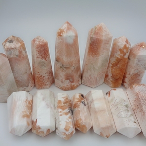 Tour de cristal de scolecite rose Obélisque Baguette Point Feng Shui Décor à la maison Quartz Chakra Reiki Pierres précieuses Accents décoratifs Pierres - Product Image 2