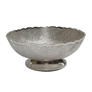 Cuencos modernos para servir para uso doméstico y decoración del hogar y para servir alimentos Cuencos decorativos pulidos brillantes niquelados y grabados - Product Image 6