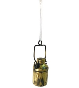 Petite bouteille MINIATURE en métal gris, ornement de noël suspendu pour décoration de noël avec corde suspendue - Product Image 1