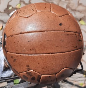 Balones de fútbol de cuero clásico vintage - Product Image 3