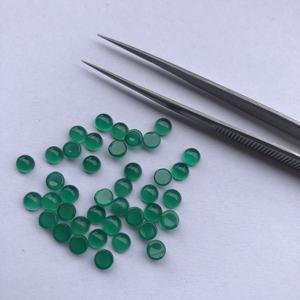 4mm Naturel Vert Onyx Lisse Rond Flatback Lâche Calibré Cabochon Pierre Semi Précieuse pour la Fabrication de Bijoux au Prix de Gros - Product Image 1