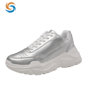 2021 INS Stile zapatos de <span class=keywords><strong>moda</strong></span> arcobaleno scarpe da ginnastica a piedi scarpe stile delle donne alla <span class=keywords><strong>moda</strong></span> della scarpa da tennis di altre scarpe sportive alla <span class=keywords><strong>moda</strong></span> - Product Image 3