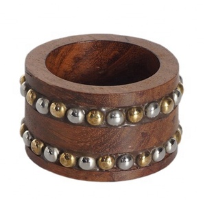 Anillo de Servilleta de Madera con Cuentas de Diseño, Ecológico, Moderno, para Fiestas, Venta al por Mayor - Product Image 1