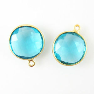 Vente en gros de pendentif en argent sterling 925 avec topaze bleue plaqué or 14X14MM breloque accessoire de bijoux pour cadeau - Product Image 1