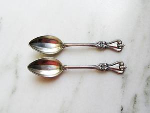 Ensemble de cuillères en acier inoxydable le plus vendu avec un design élégant parfait pour les repas de table et les couverts de service à dessert - Product Image 6
