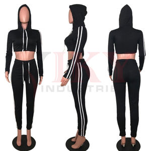 Chándal de top corto para mujer, logo personalizado, esencial, respetuoso con el medio ambiente, de diferente estilo y con calidad Premium y último diseño - Product Image 5