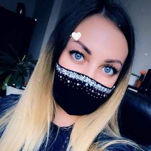 2025 nouveaux accessoires de visage en tissu de soie et de coton avec pierre de verre en cristal et broderie Zardozi pour la fête et le mariage - Product Image 1