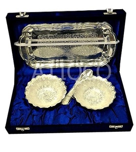 <b>Mirror</b> Polish <b>Silver</b> Eco-Friendly Dinnerware Plates Bowls Platter Stylish Design ATIQCO Brand Safe <b>Tray</b> Great Gifting Option - Product Image 3