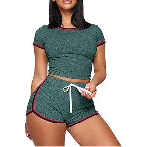 Conjunto Deportivo de Dos Piezas para Mujer, Talla Grande, Transpirable, para Verano, con Estampado Floral y Detalles de Peluche - Product Image 4