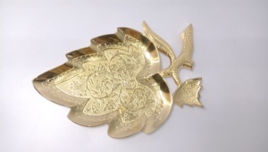 Bol de service en forme de feuilles de mangue plaqué or 24 carats, bol de fruits secs au Design Unique - Product Image 5