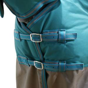 Manta para Caballo Transpirable 1680D, Manta de Invierno Rellena de Algodón con Cuello Desmontable, Fabricada en India - Product Image 2