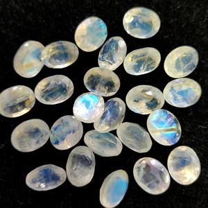 Pierre de lune naturelle arc-en-ciel de taille ovale 3x4mm à 12x14mm à facettes-pierres de lune arc-en-ciel de qualité AA - Product Image 1