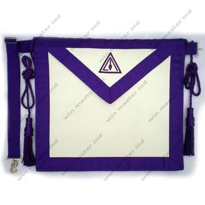 Delantal Cuadrado Masónico de Cuero Ecológico con Talla Personalizada - Product Image 3