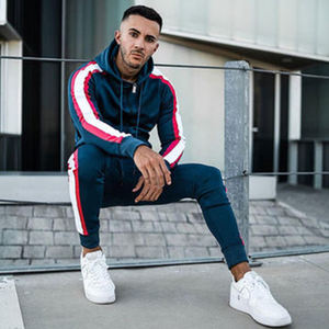 ชุดกีฬาใส่เล่นกีฬาแบบลำลอง,ชุดวิ่งจ๊อกกิ้งพิมพ์ลายใส่ได้ทั้งชายและหญิง - Product Image 1