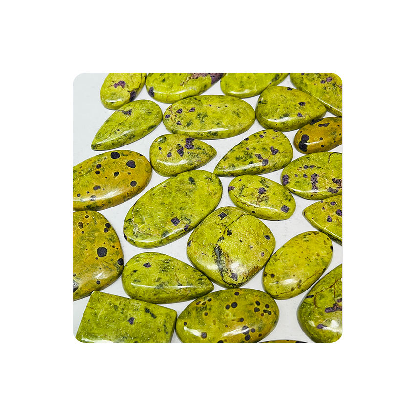 สีเขียว