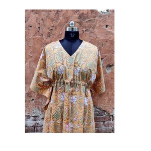 Tunique indienne jaune à imprimé floral, en coton doux, imprimé à la main, vente en gros, robe ample indienne, kaftan, tenue de plage, robe maxi - Product Image 2