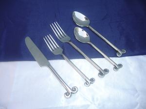 S.Steel Cutlery High Grade Classic Cutlery Western Knife and Fork Spoon Stainless Steel Cutlery Set - Product Image 6