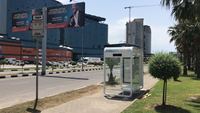 Abri de bus extérieur moderne personnalisé en aluminium, MUPI, caisson lumineux LED rectangulaire, façade en acier et verre, publicité extérieure efficace PARYA