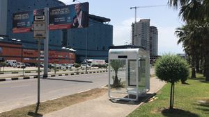 Custom Modern Outdoor Aluminio Bus Shelter MUPI LED Rectángulo Caja de luz Acero Vidrio Frontal Efectiva Publicidad al aire libre - Product Image 3